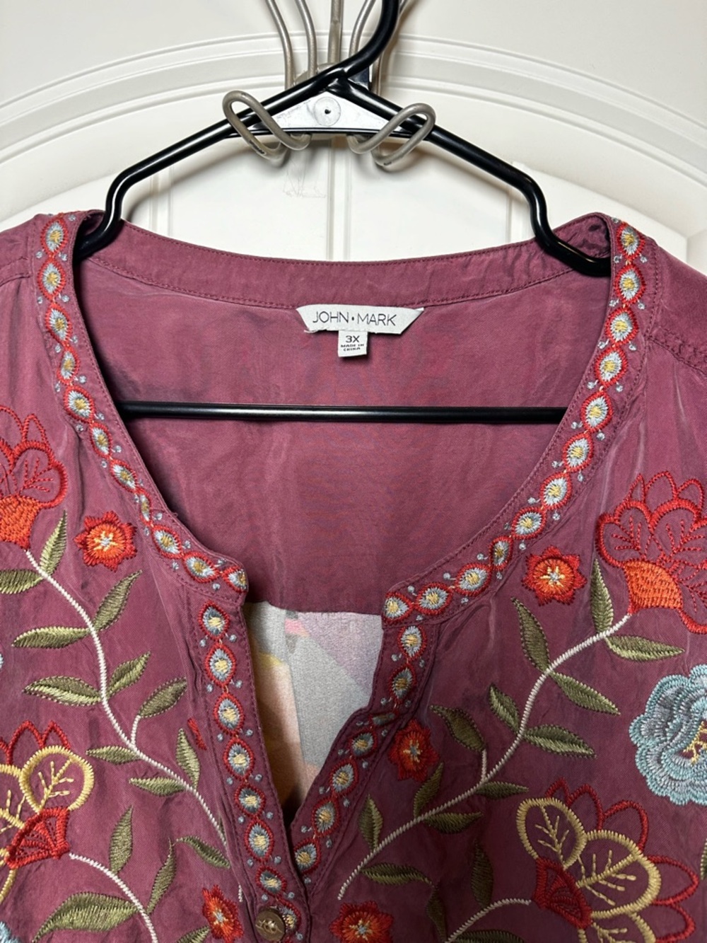 John Mark Women's Gorgeous Embroidered Multi-color Vibrant Floral Tunic size 3X - Picture 2 of 13